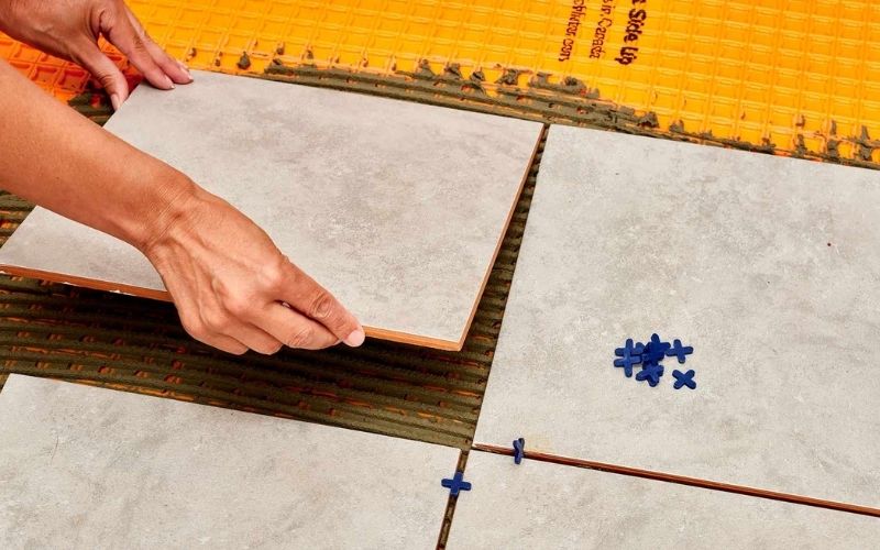 How to Lay Tile on a Plywood Subfloor
