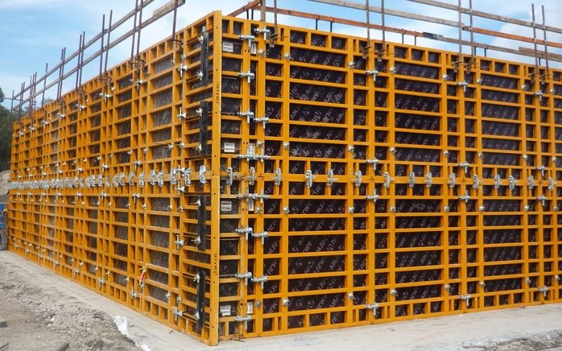 Application of formwork panel