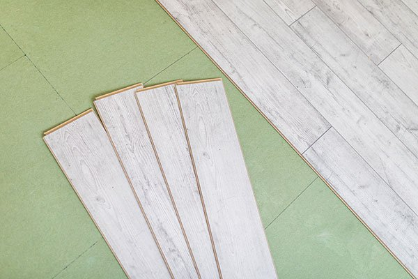 How to Install Luan Flooring