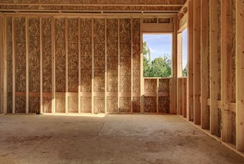What's the Ideal Subfloor Thickness for Maximum Insulation?